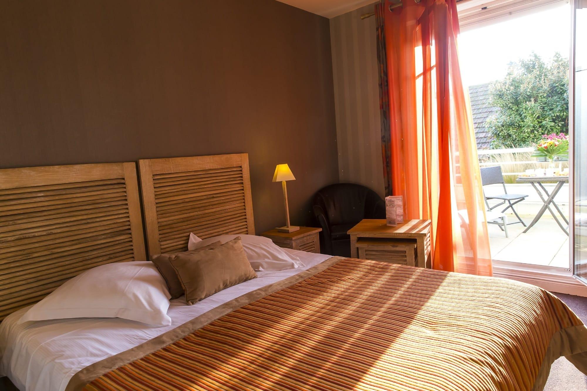 Almoria Hotel & Spa Довіль Екстер'єр фото