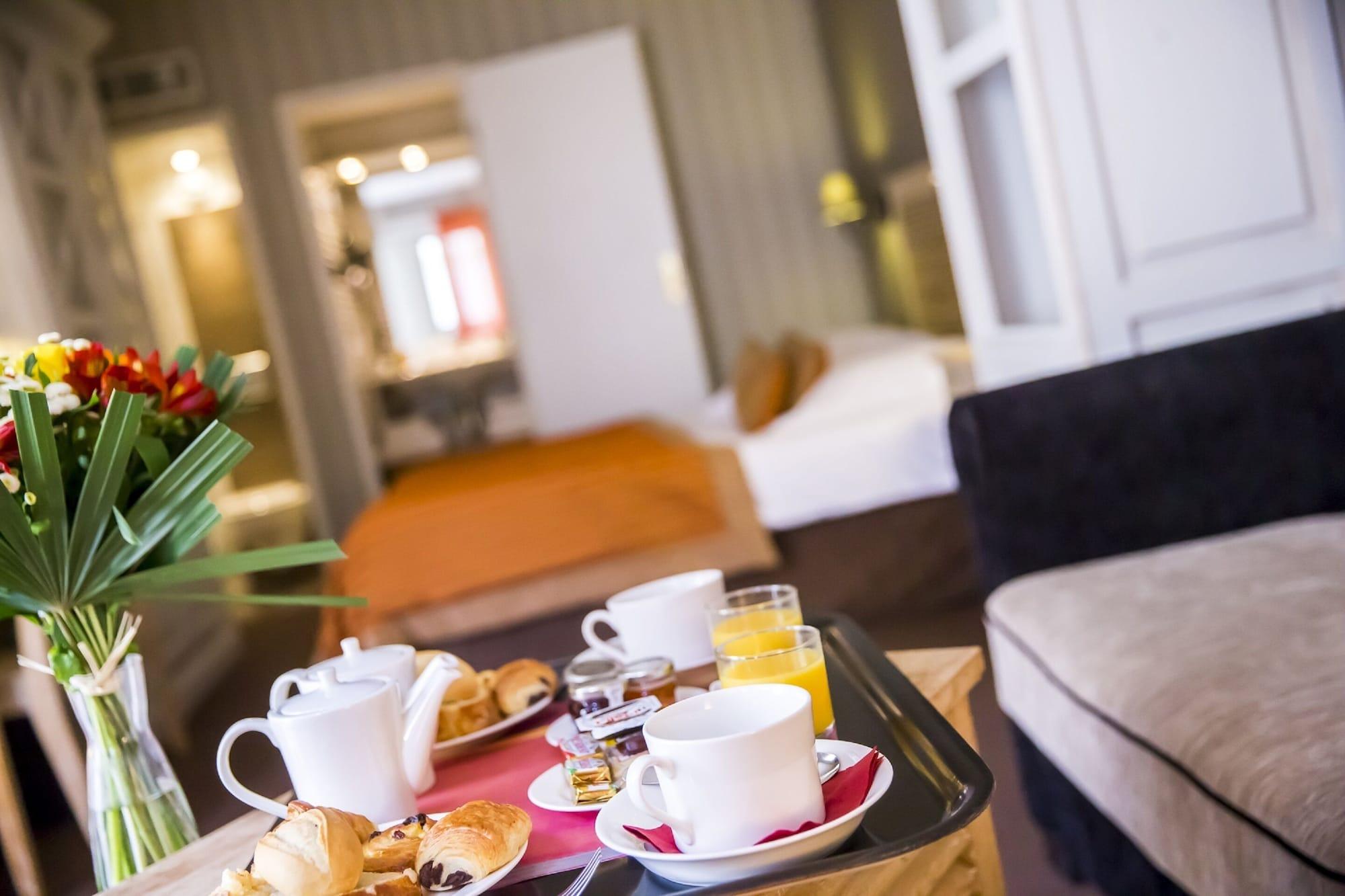 Almoria Hotel & Spa Довіль Екстер'єр фото
